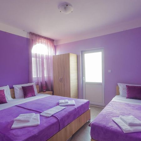 Apartments Astel บาร์ ภายนอก รูปภาพ