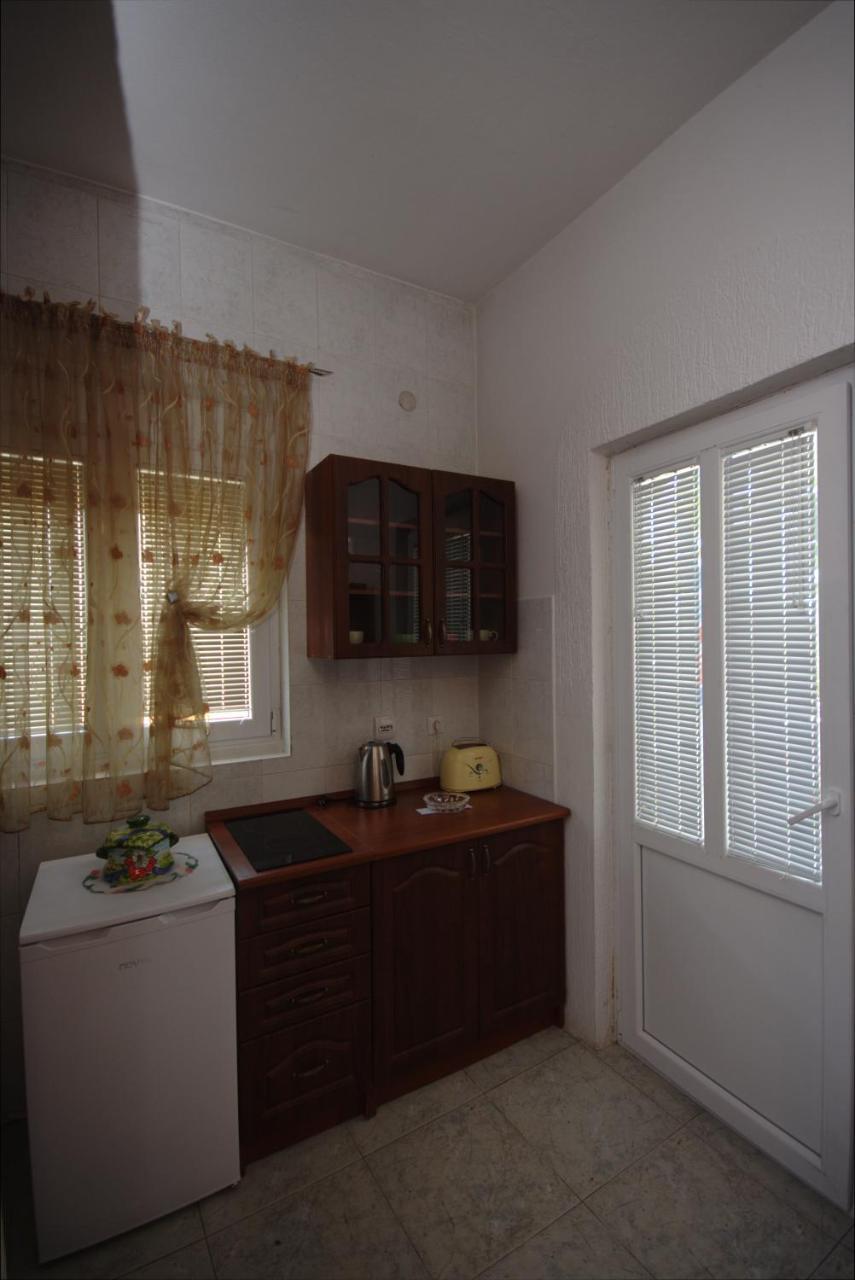 Apartments Astel บาร์ ภายนอก รูปภาพ