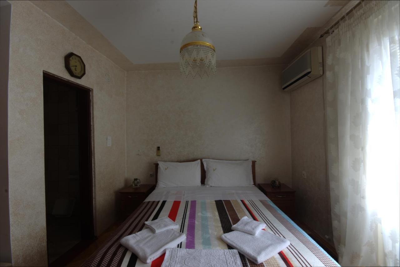 Apartments Astel บาร์ ภายนอก รูปภาพ