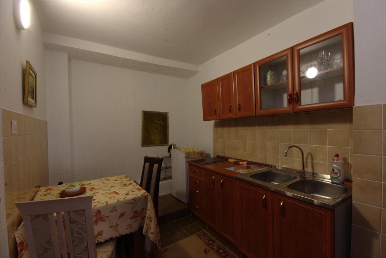 Apartments Astel บาร์ ภายนอก รูปภาพ