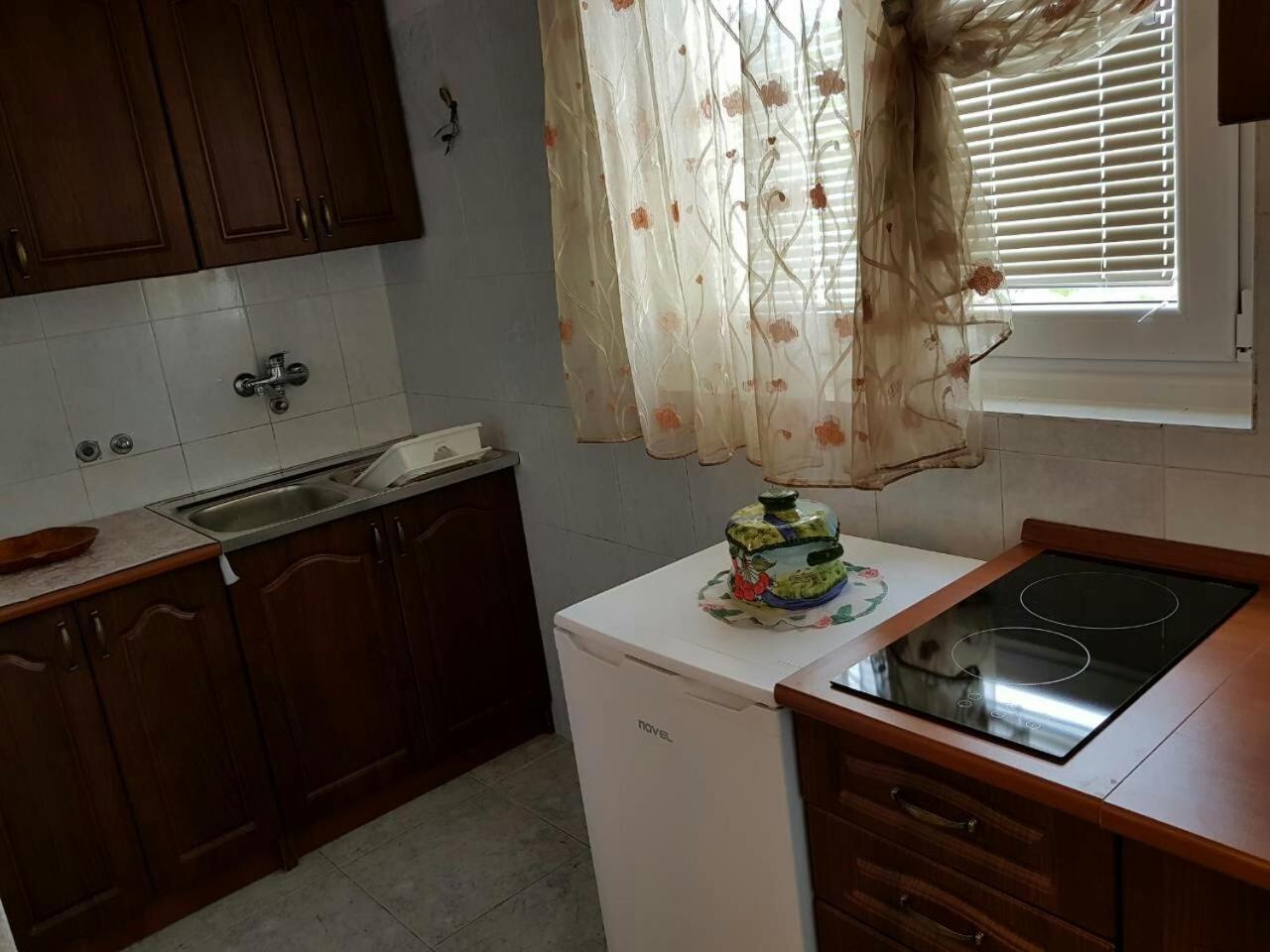 Apartments Astel บาร์ ภายนอก รูปภาพ