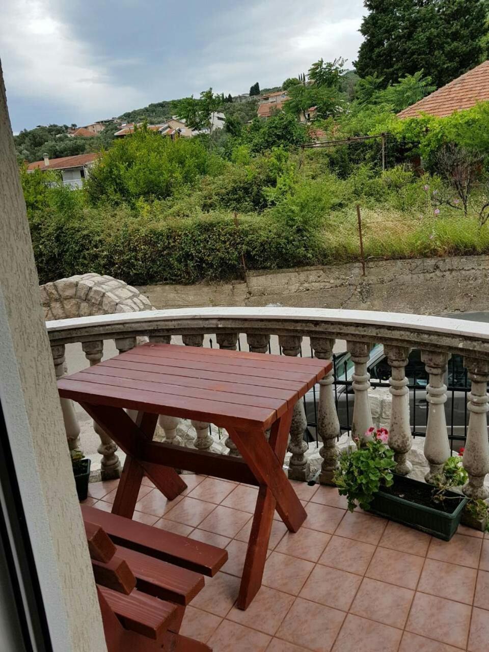 Apartments Astel บาร์ ภายนอก รูปภาพ